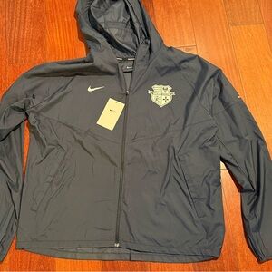 Nike Men's Navy Hooded Windbreaker with Crest